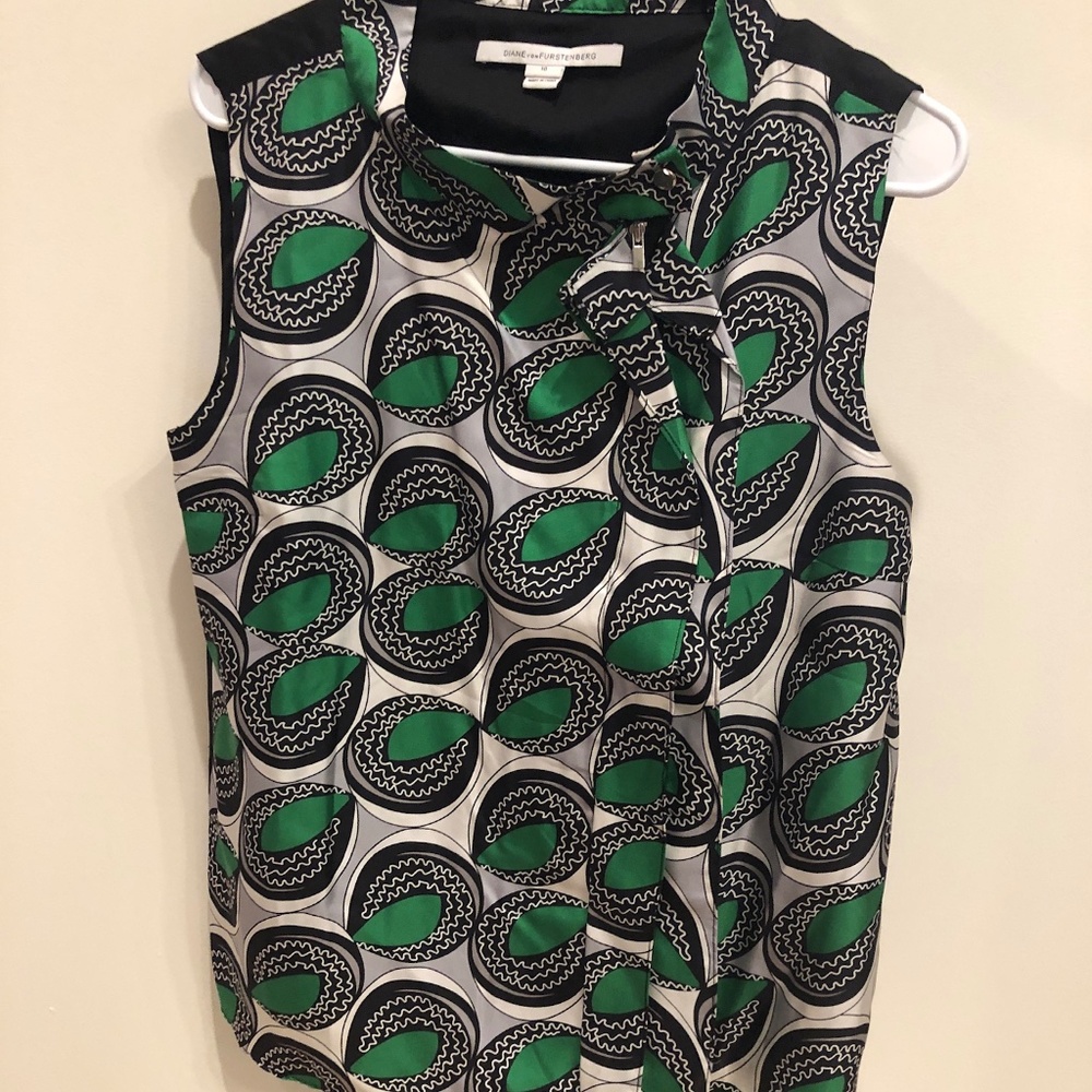 Elegant silk top DVF